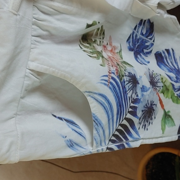 💚WOMEN'S WHITE FLORAL PANTS - Picture 4 of 9